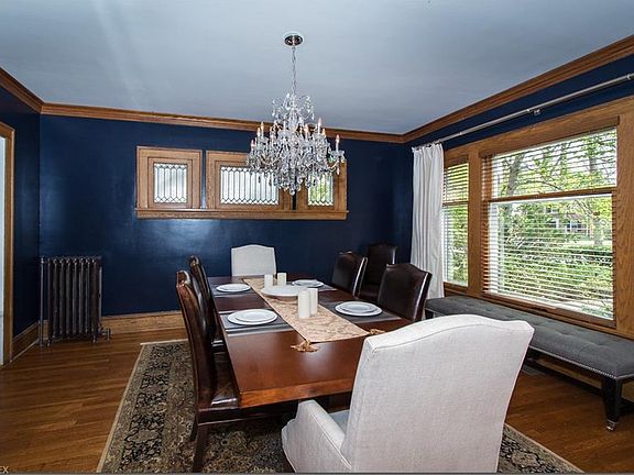 5th image of 2370 Demington Dr