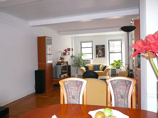 Rented by CLB Realty | media 15