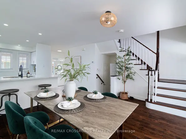 35 Torr Ln, Ajax, ON L1S 7N1