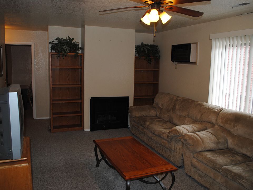 2nd image of 72 W 880 N APT 8