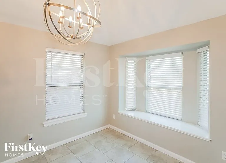 9200 SW 48th Ter — Photo 4