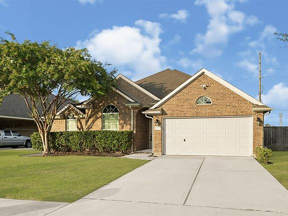 2nd image of 15914 Maplewick Dr