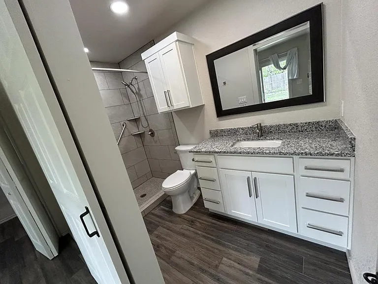 1029 N Water St — Photo 17