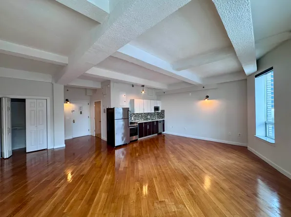 29-28 41st Ave, Long Island City, NY