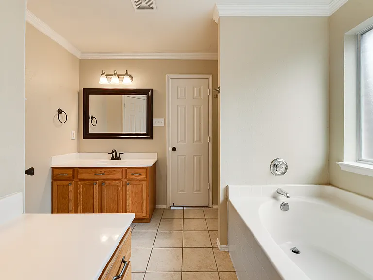 1913 Wahoo Dr — Photo 6
