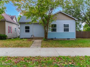 906 E 4th St, Sedalia, MO 65301