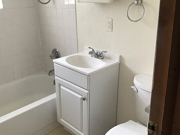 2nd image of 1707 Avondale Dr
