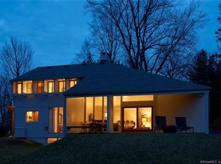 40 Elm St, Lakeville, CT 06039