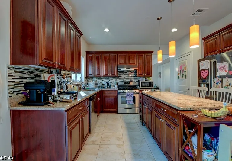 26 Pine Ln — Photo 5