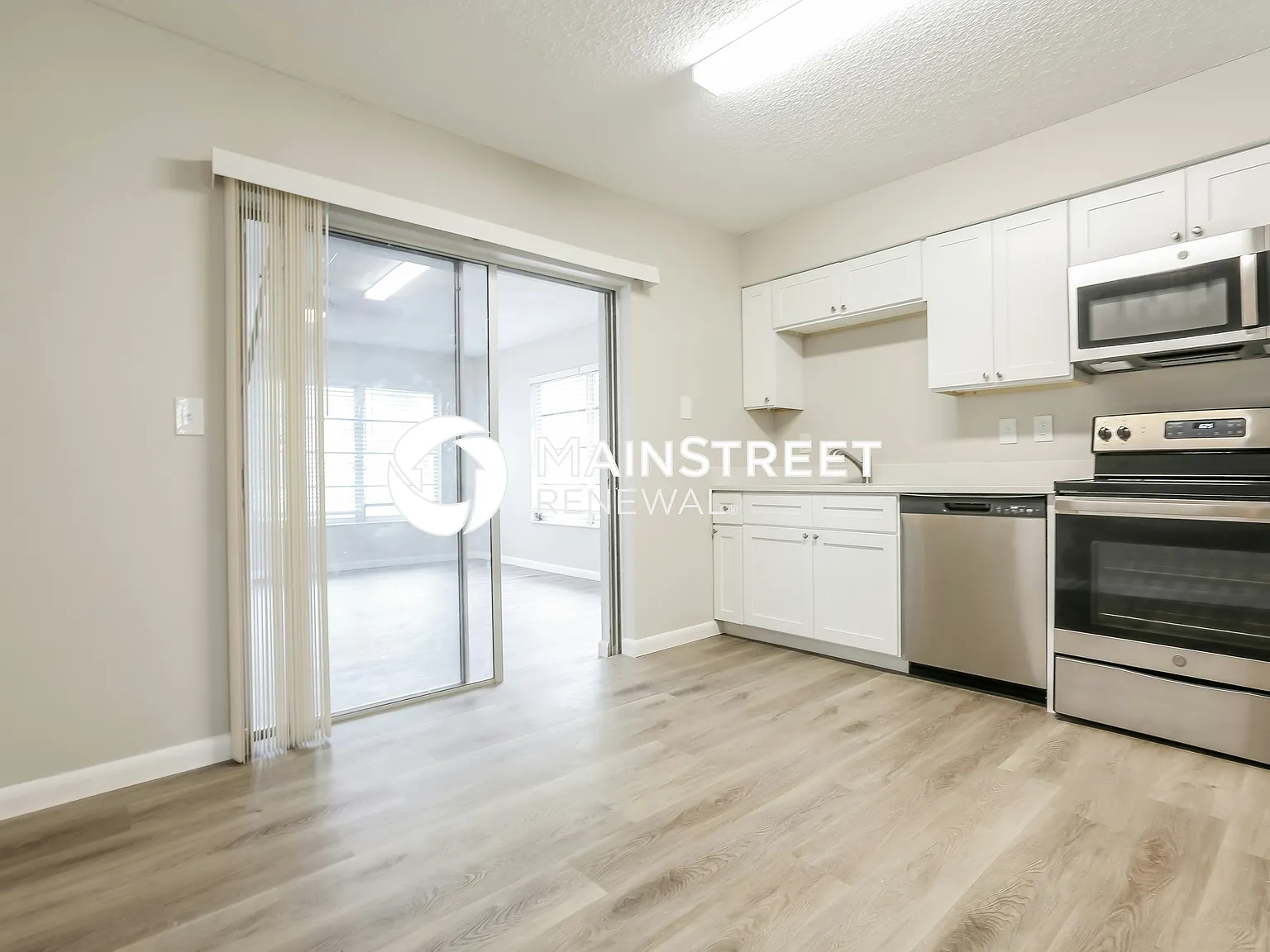 1032 HOPE ST — Photo 4