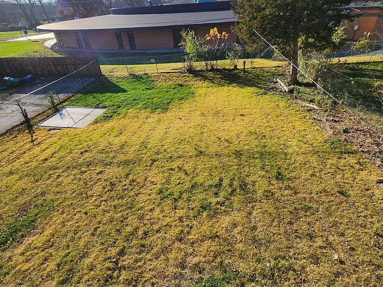 9547 Winkler Dr — Photo 18