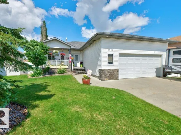 5528 43rd St, Lamont, AB T0B 2R0