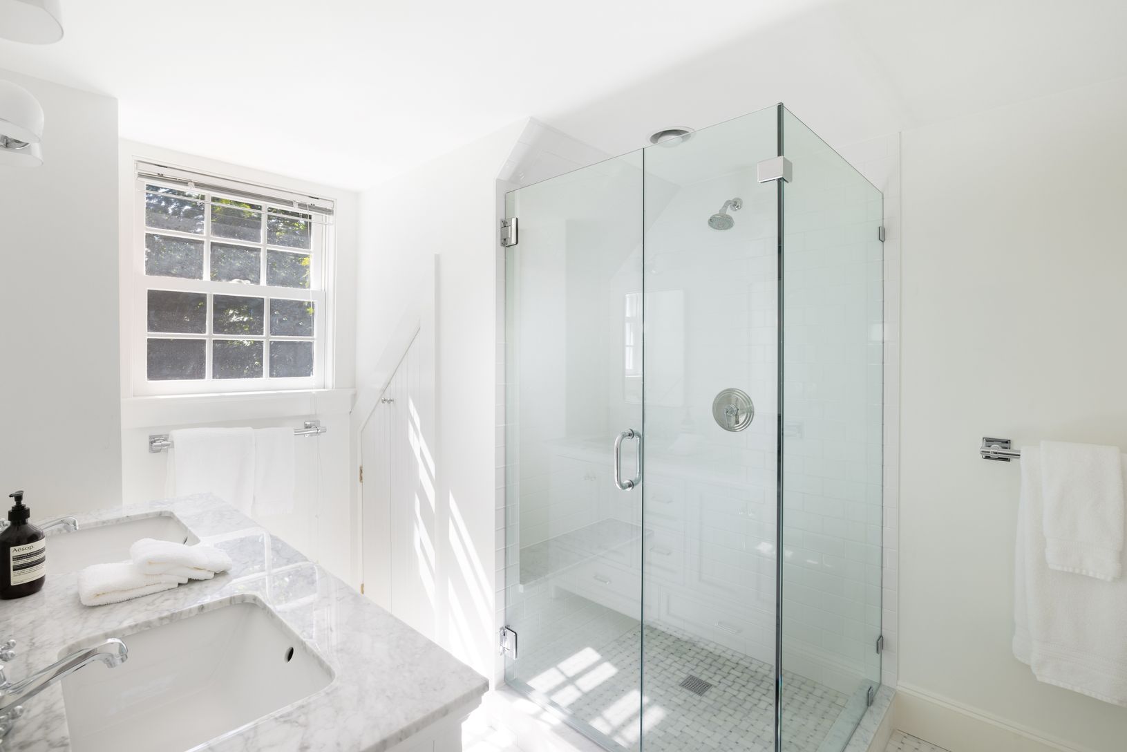  Newly renovated primary bath