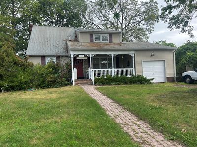1569 11th Street, West Babylon, NY, 11704