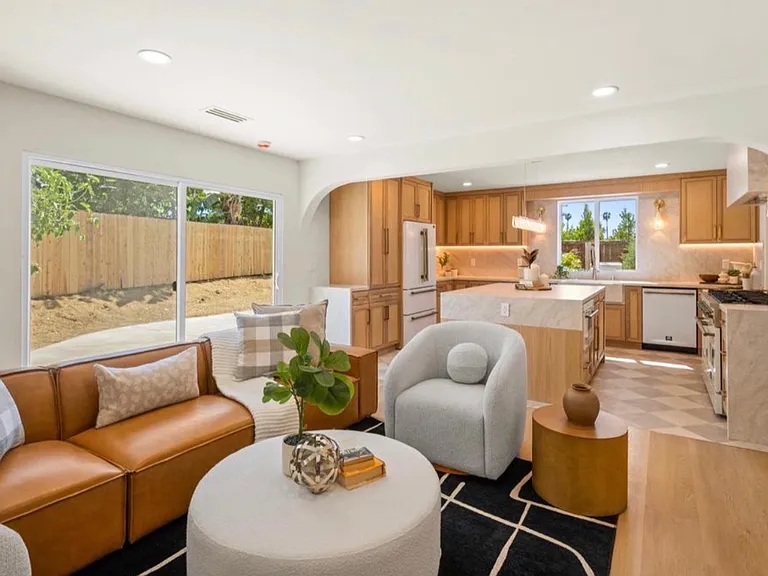 6280 Lance Pl — Photo 2