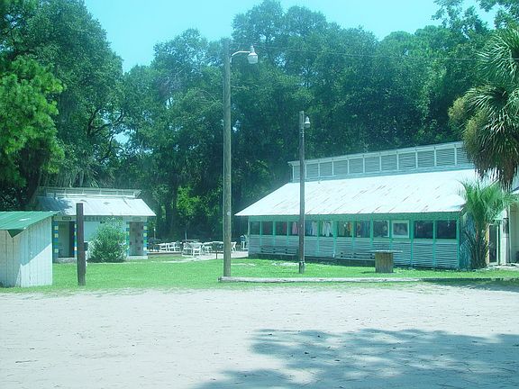 2nd image of 71 Fuskie Ln