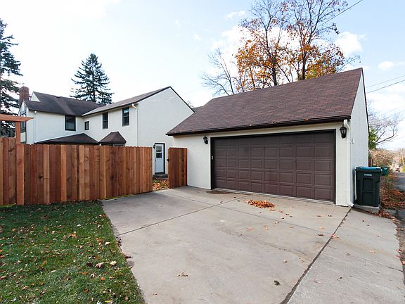 4th image of 2083 Stanford Ave