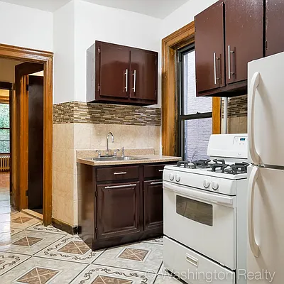 Rented by Washington Realty Corp. | media 17