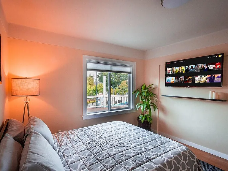 5929 Martin Luther King Jr Way S #A — Photo 2