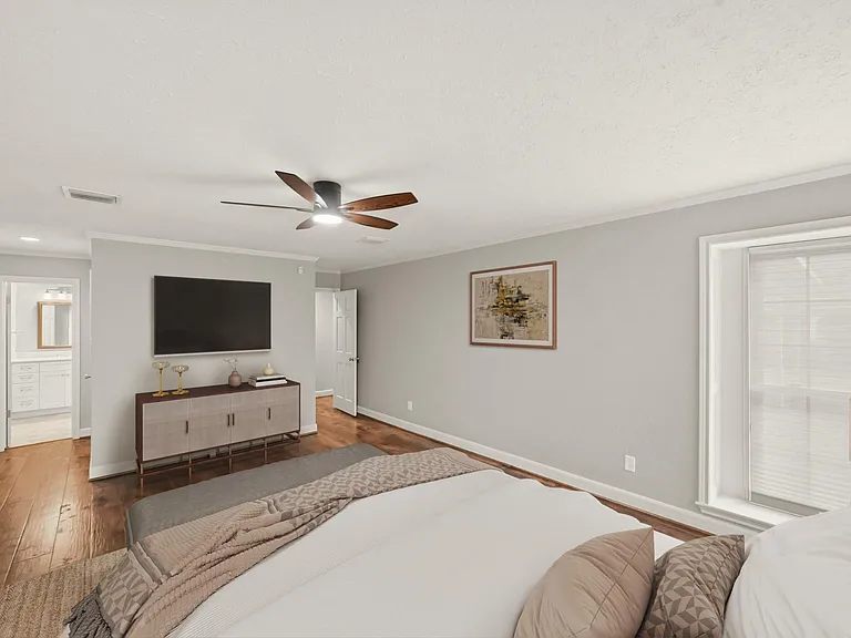 13835 Jarvis Rd — Photo 18