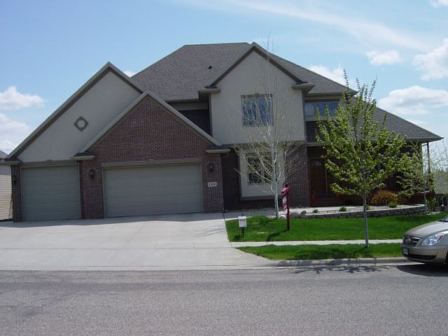 1st image of 1501 W Killarney St
