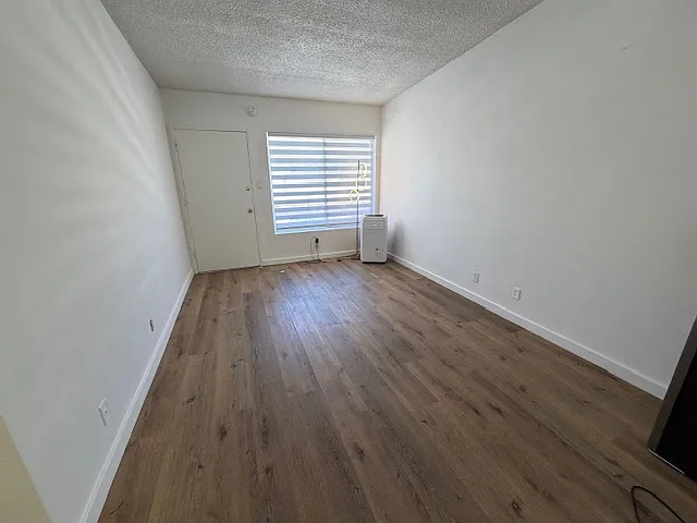 1249 Brockton Ave #10 — Photo 6