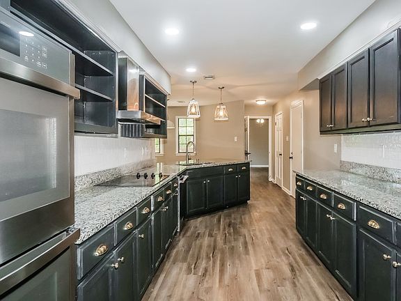 2nd image of 3530 Josee Ln