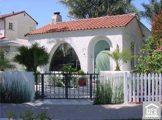 211 Crest Ave, Huntington Beach, CA 92648