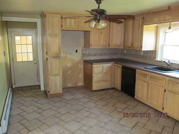 5th image of 6 Albermarle Ave