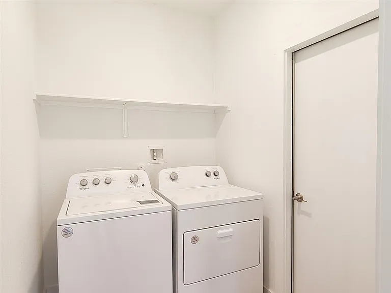 7417 Sagira Path — Photo 14