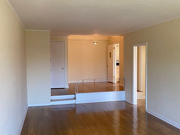 5th image of 2378 Euclid Heights Blvd APT 3B