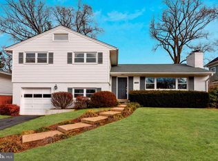 7705 Granada Dr, Bethesda, MD 20817