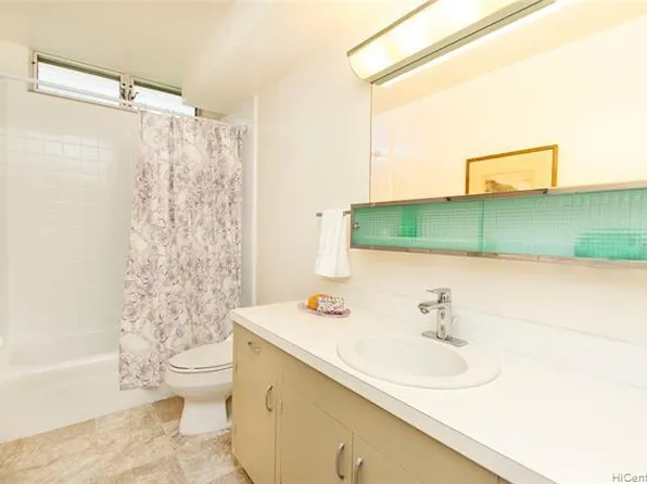 1534 Enos Ln #102, Honolulu, HI 96822