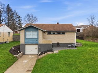 102 Dunbar Dr, Pittsburgh, PA