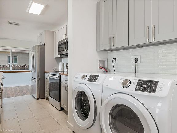 5th image of 11601 SW 141st St