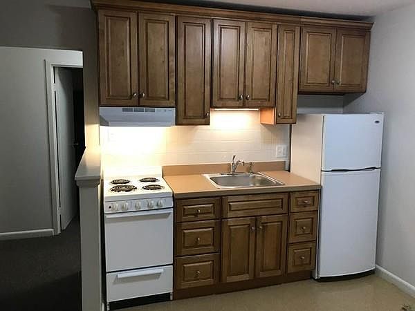 1st image of 8 Chauncy St APT 27