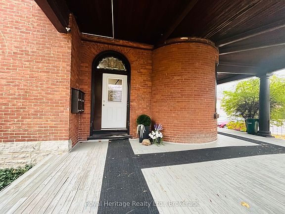 2nd image of 80 Bridge St W #3