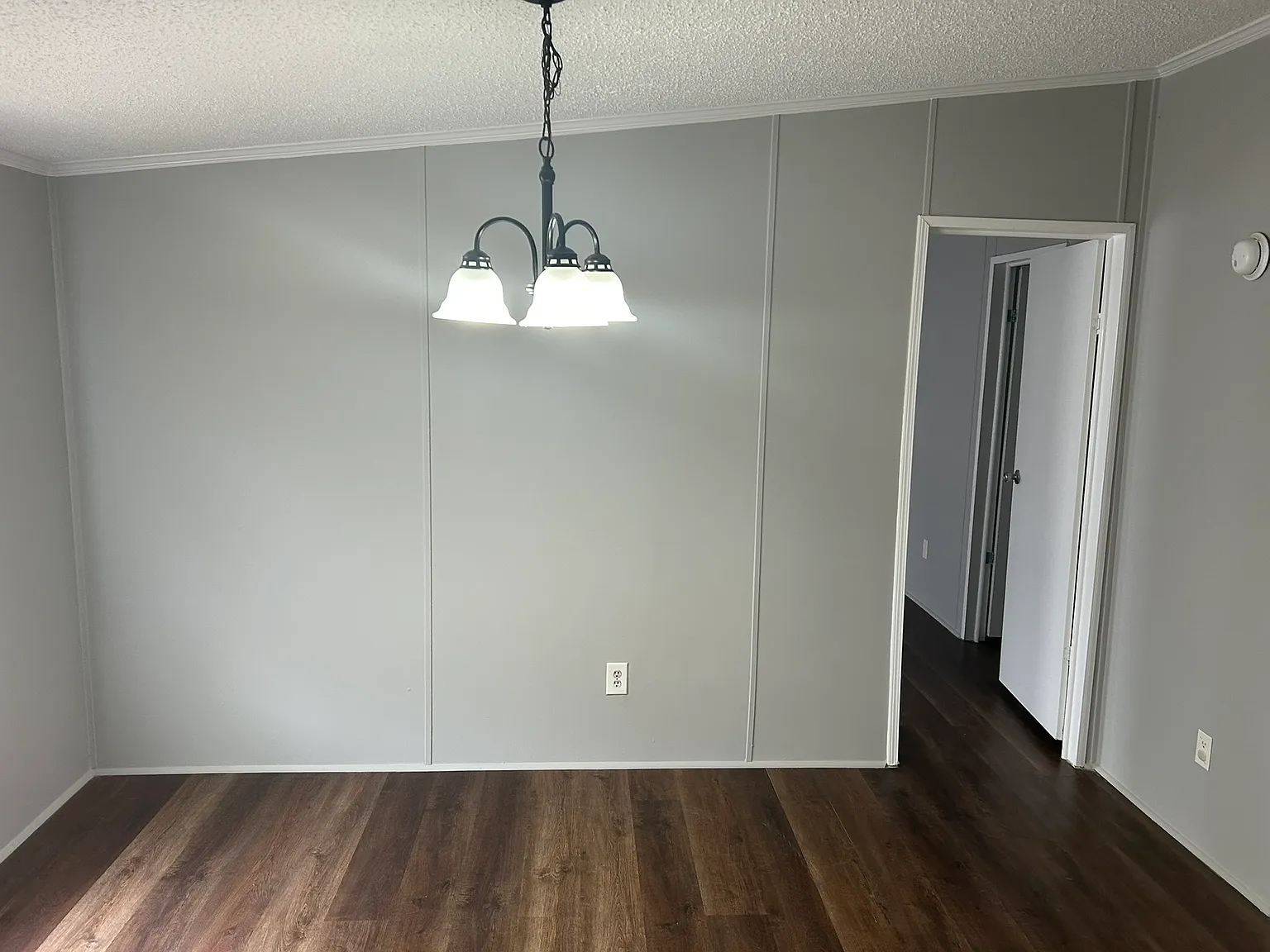 3 bed, 1200 sqft, $1,500 — Photo 3