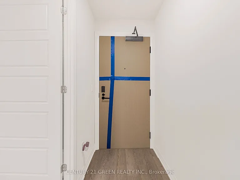 1415 Dundas St E #501 — Photo 7