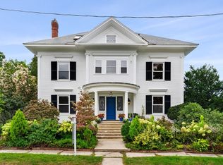 30 Monadnock Ave, Lowell, MA 01851