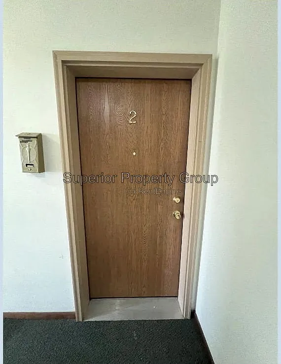 1 bed, 1.0 bath, $950 — Photo 2