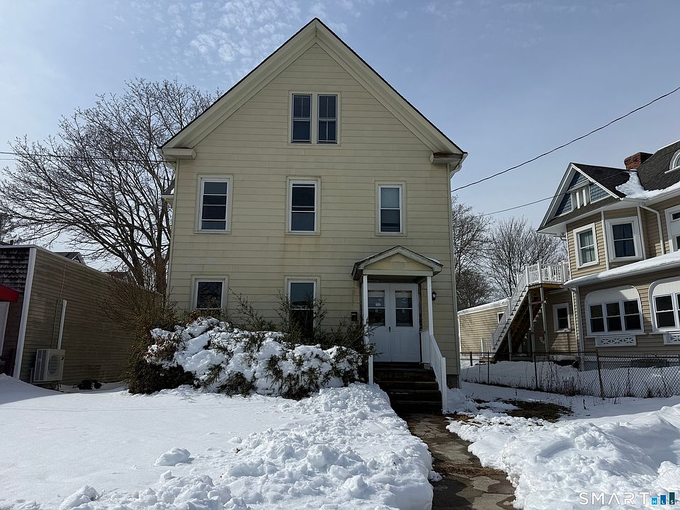 1st image of 109 Montauk Avenue