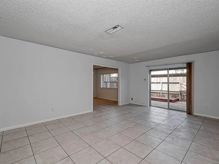 14179 Misty Meadow Ln — Photo 13