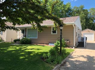 712 W 7th Ave, Fergus Falls, MN 56537