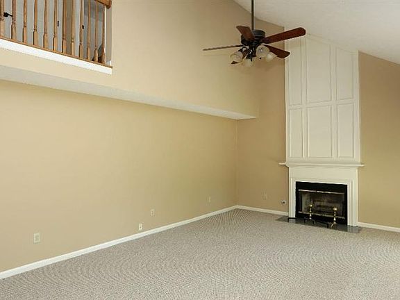 3rd image of 3404 Captiva Ct