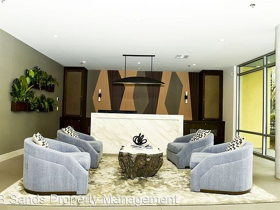 2nd image of 889 Date St Unit 207