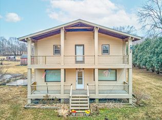 23189 Crawford Ln, Council Bluffs, IA 51503