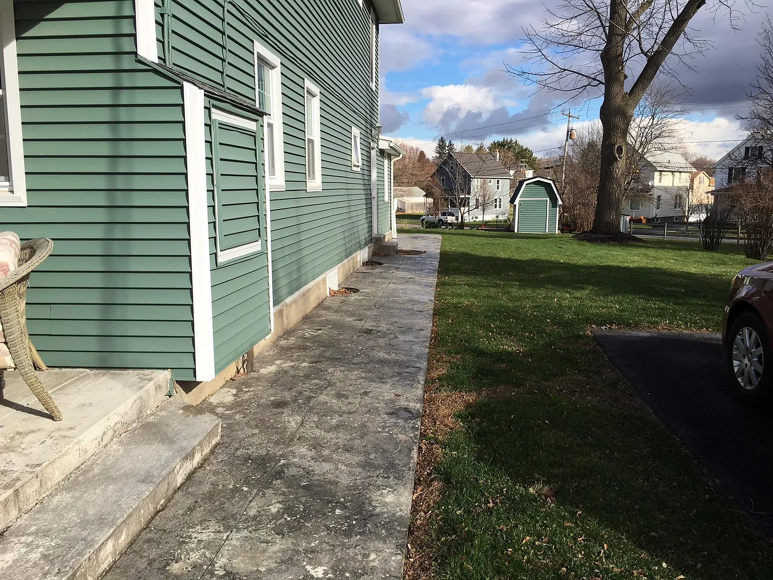439 S Jackson St — Photo 4