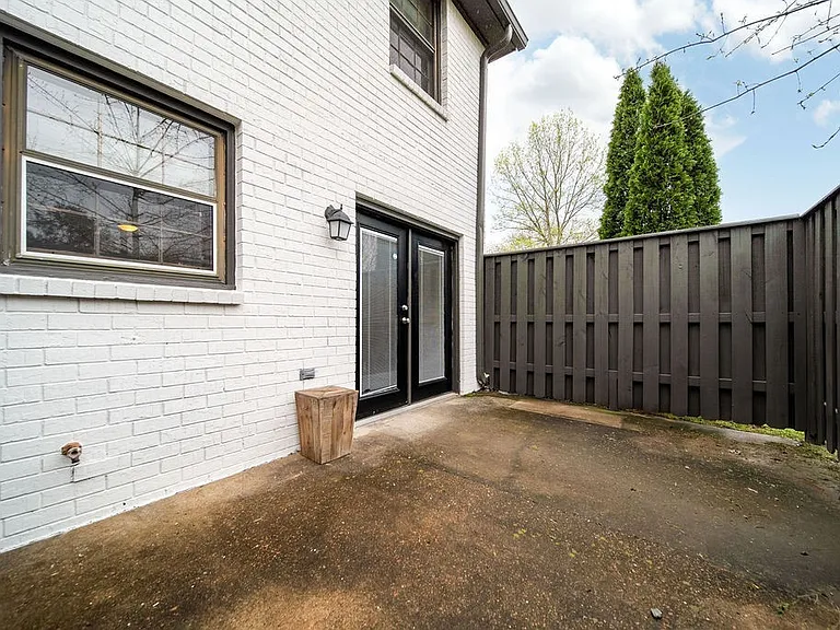 509 Alexander Dr — Photo 41