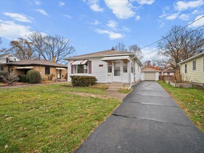 1950 Federal Ave SW, Wyoming, MI, 49509